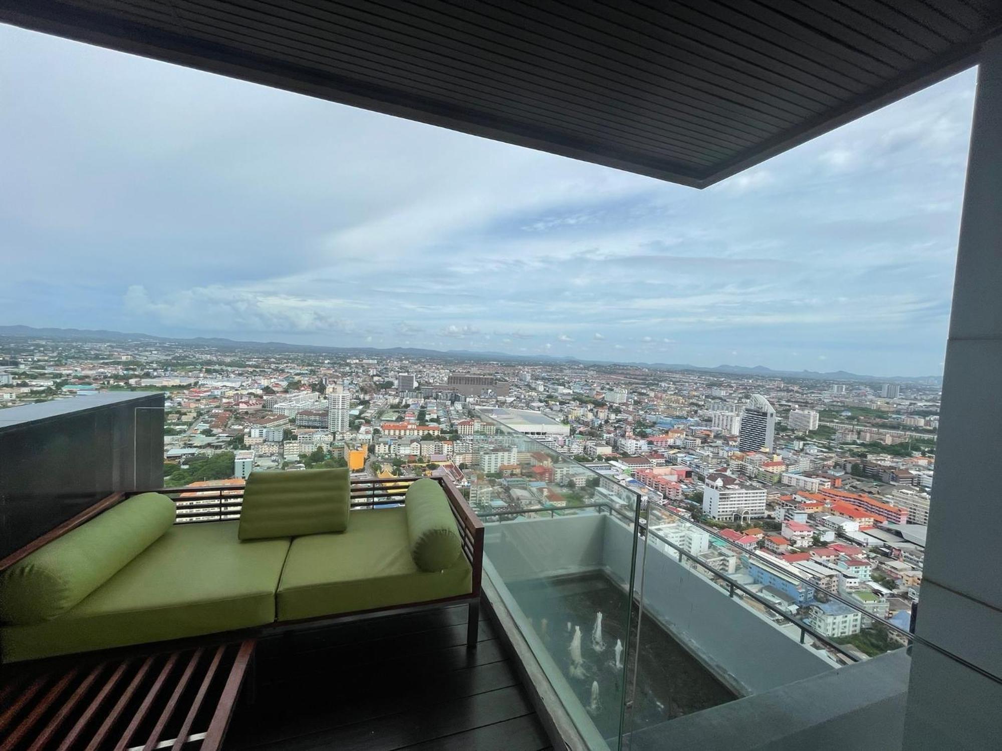 Near & Soi6 - Amazing View Apartment *